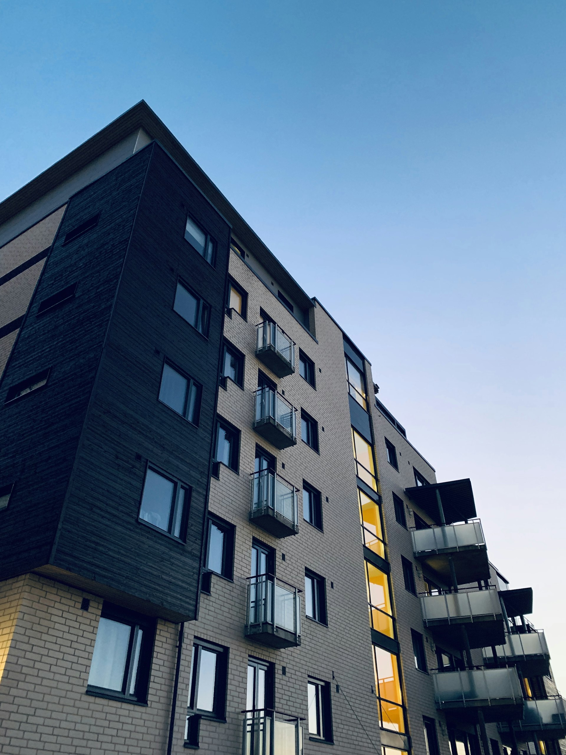 Apartment Moving in Orange County — Stairs, elevators, tight corners, strict HOAs — apartment moves are our specialty, from studios to penthouses.